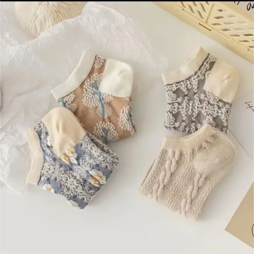 4 Pairs cottagecore Embroidered Floral Print Short ankle Socks